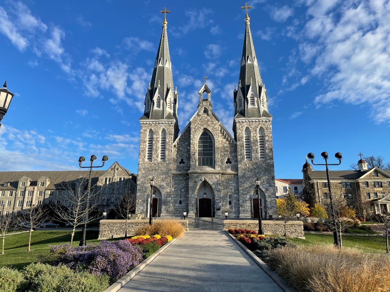 Villanova chauffeur and limo service from VF Chauffeured